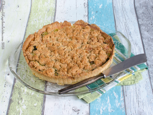 Spinach-Mozzarella-Pie with Parm Crumble
