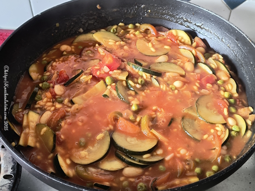 Gemüsereis paella-style