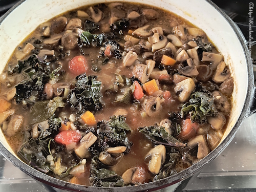 Champignon-Eintopf mit Miso und Grünkoh